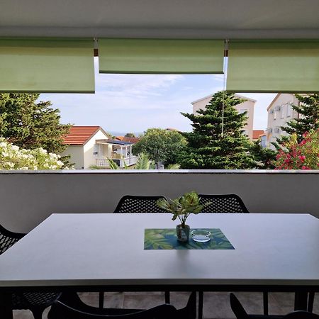 Aurelia Apartments, Vir Bagian luar foto