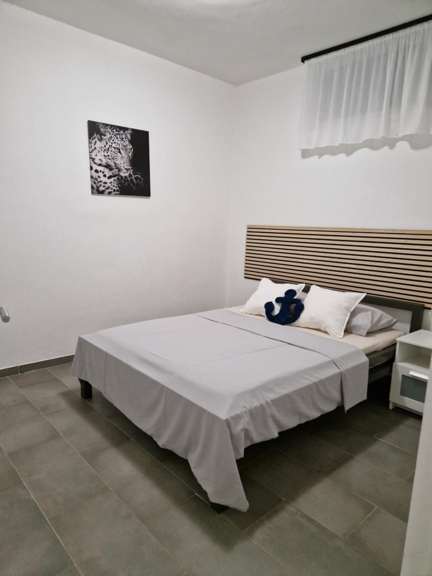 Aurelia Apartments, Vir Bagian luar foto