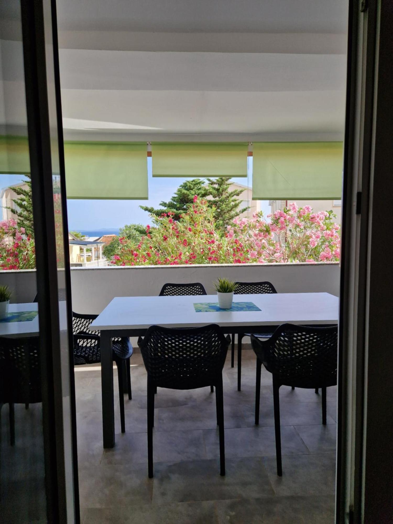 Aurelia Apartments, Vir Bagian luar foto