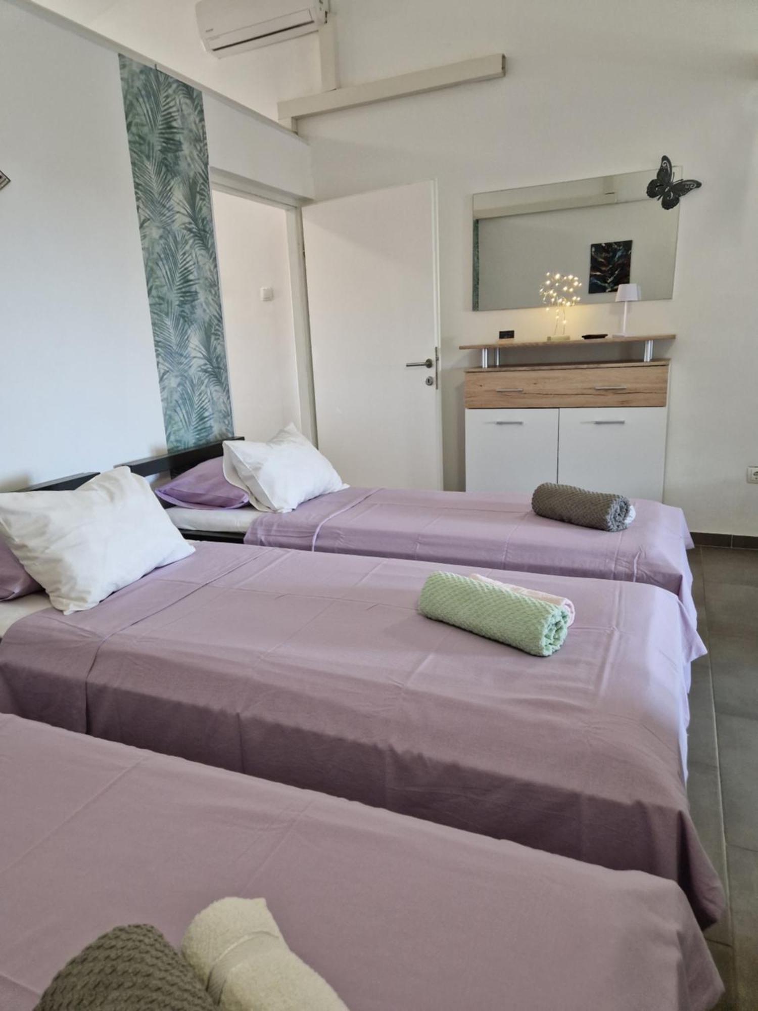 Aurelia Apartments, Vir Bagian luar foto