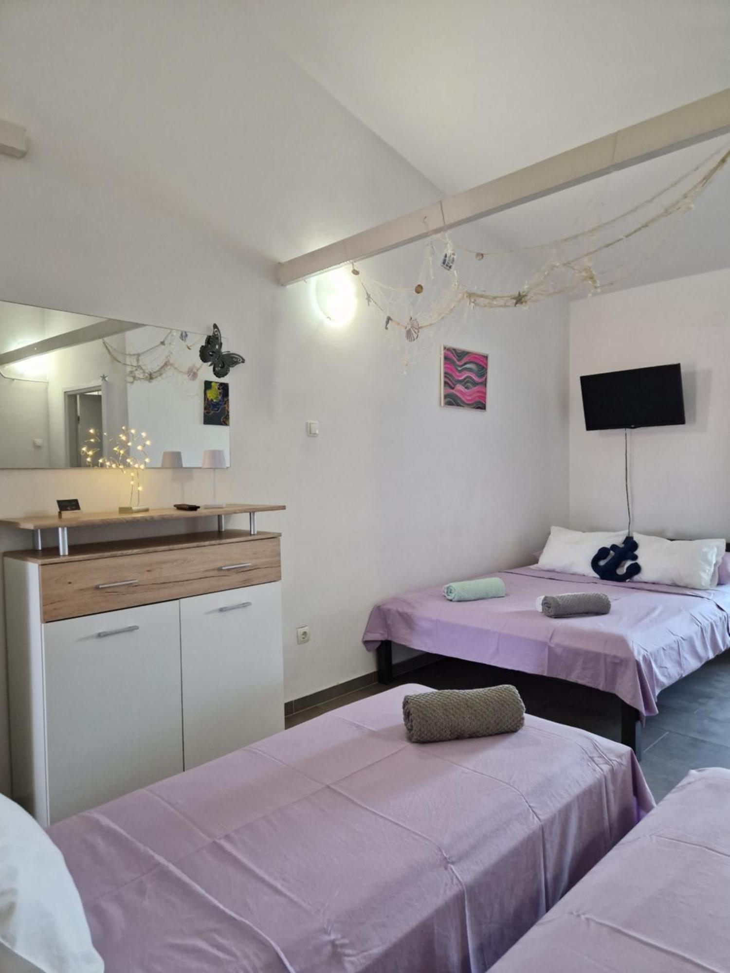 Aurelia Apartments, Vir Bagian luar foto