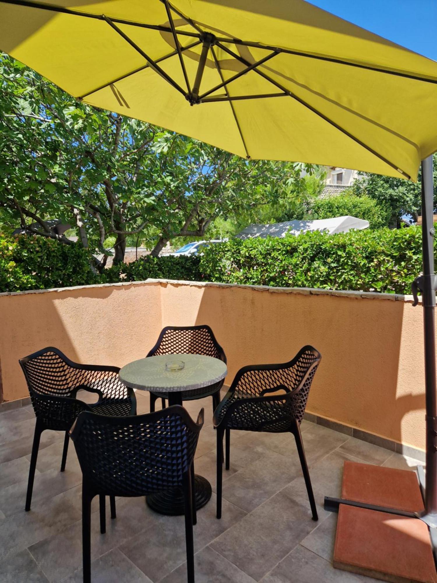 Aurelia Apartments, Vir Bagian luar foto