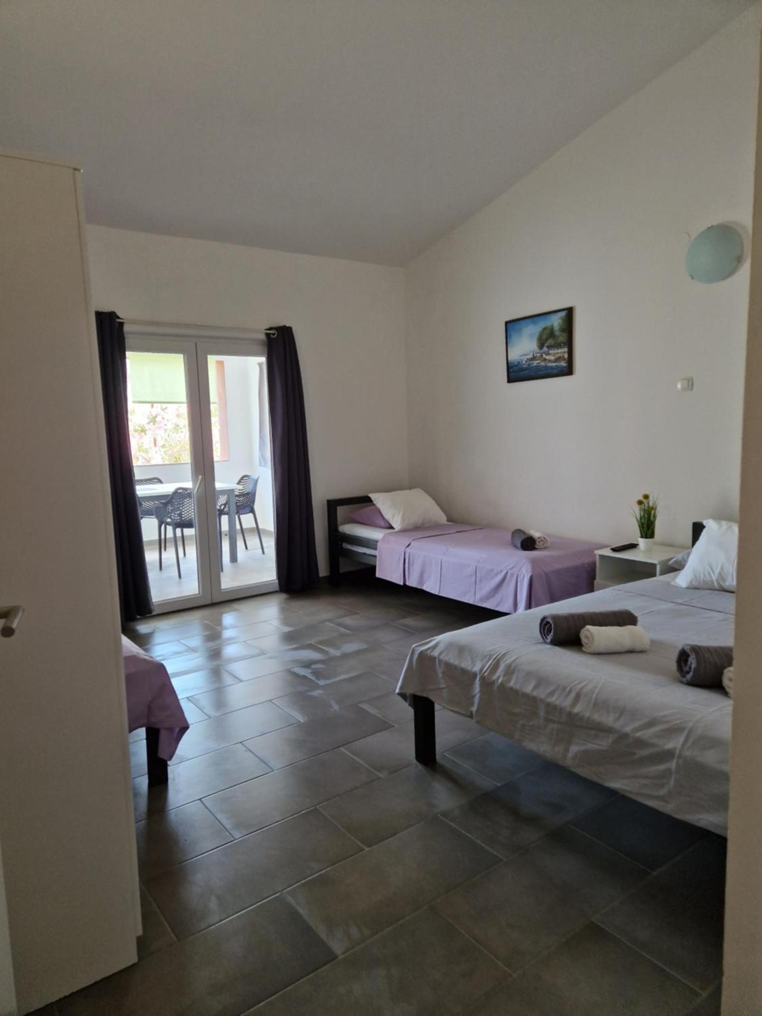 Aurelia Apartments, Vir Bagian luar foto