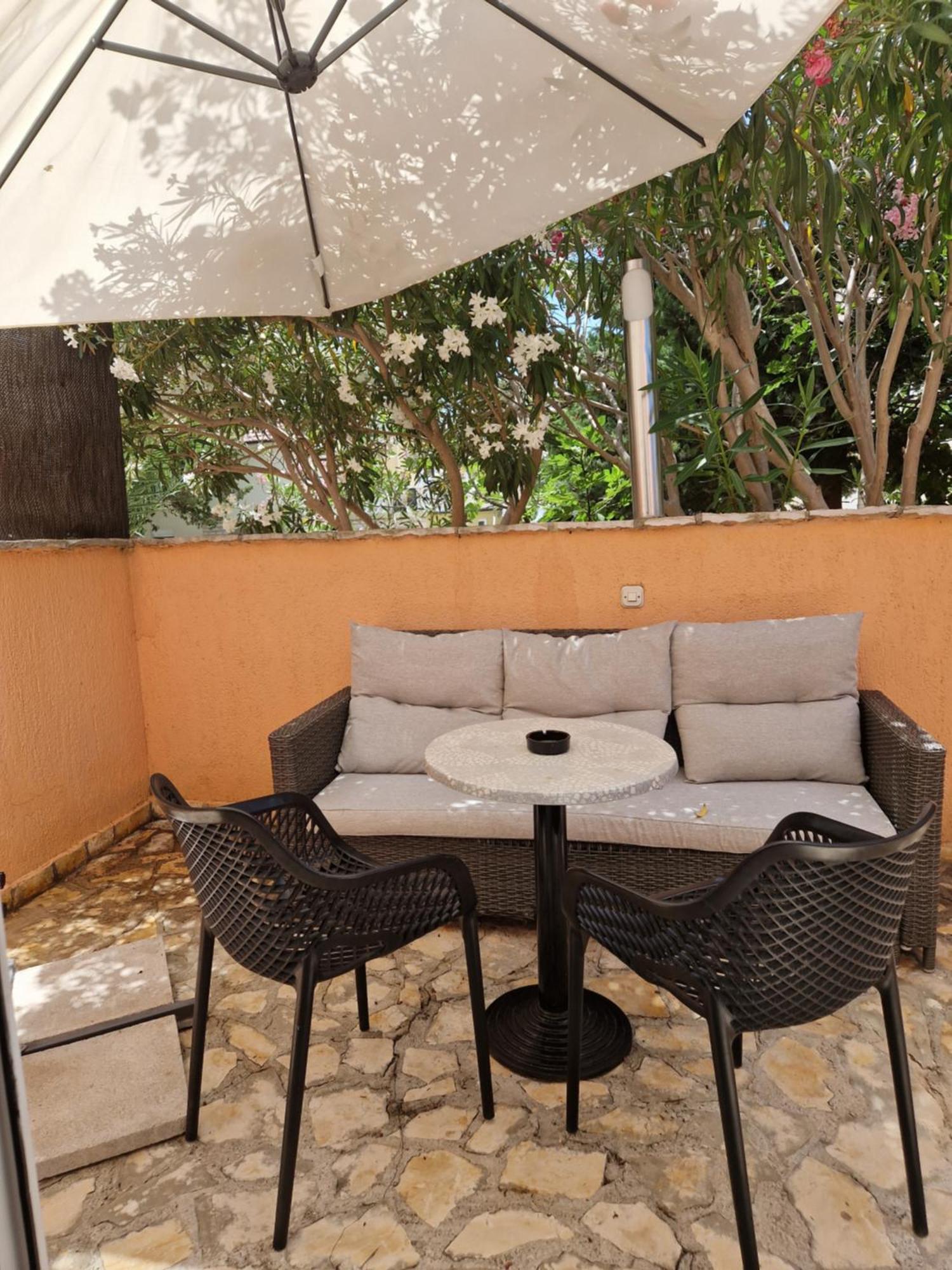 Aurelia Apartments, Vir Bagian luar foto