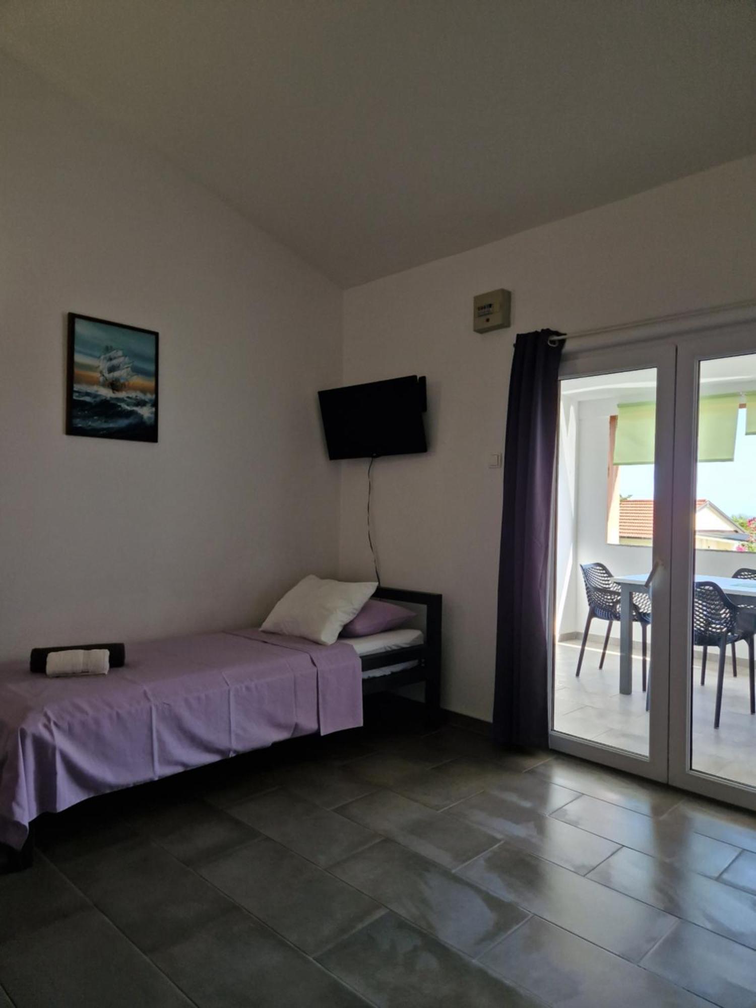 Aurelia Apartments, Vir Bagian luar foto
