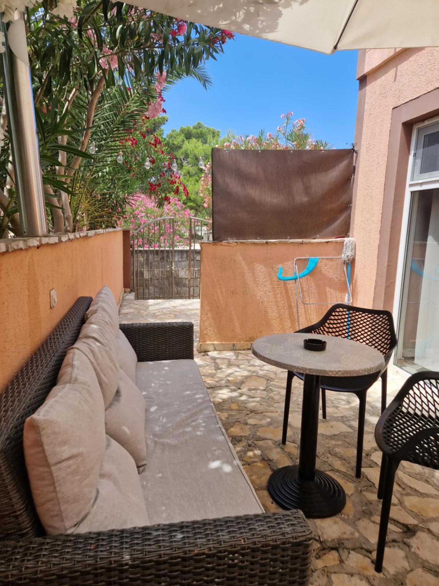 Aurelia Apartments, Vir Bagian luar foto