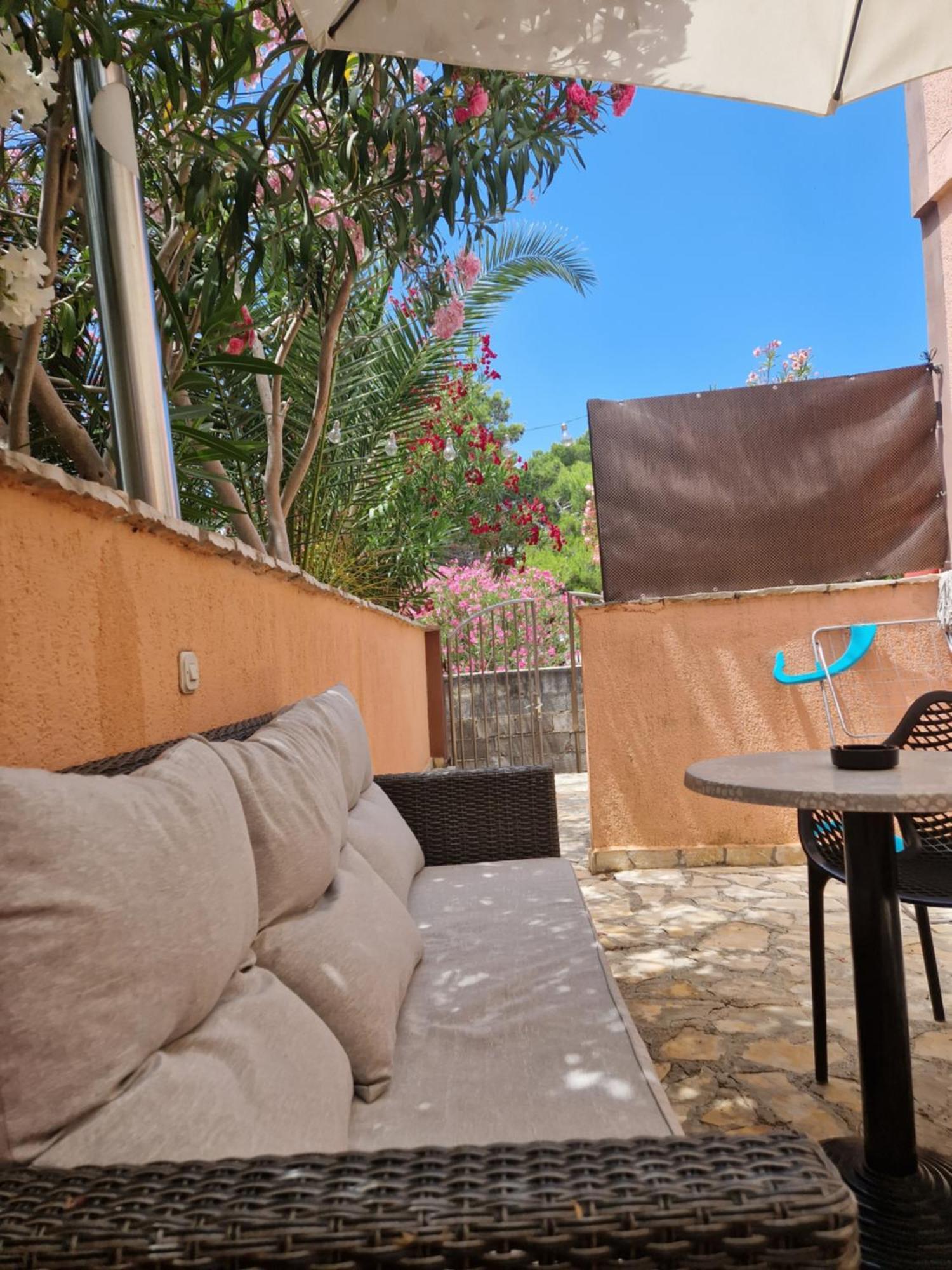 Aurelia Apartments, Vir Bagian luar foto