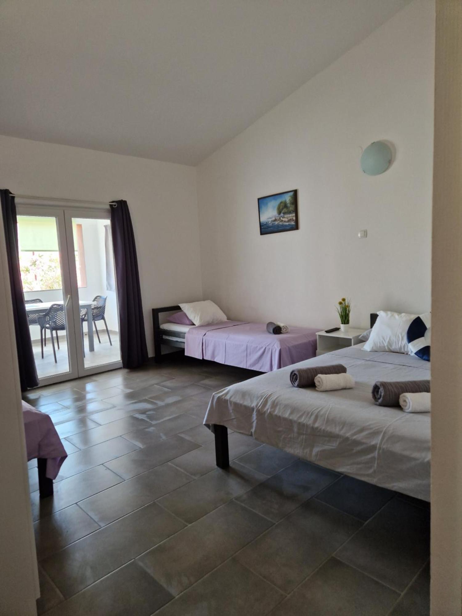Aurelia Apartments, Vir Bagian luar foto